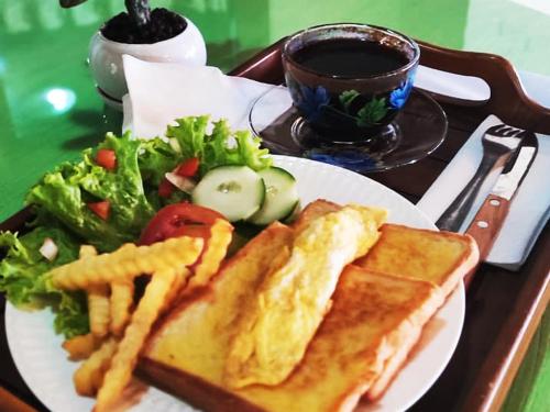 Jídlo v penzionu nebo okolí