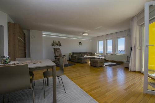 Χώρος καθιστικού στο Apartments Relax