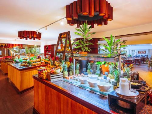 Jídlo v hotelu nebo okolí