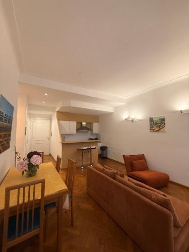 Le Savoy Palace - Five Stars Holiday House