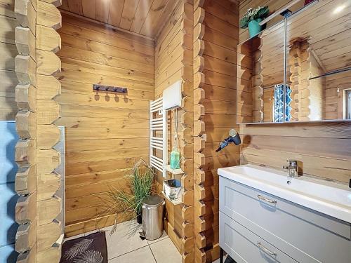 Koupelna v ubytování LA CABANE A INGALLS