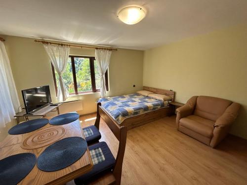 Postel nebo postele na pokoji v ubytování Къща за гости Здравец