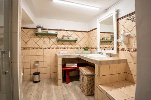 Bilik mandi di CASA LAZARO, TEGUESTE