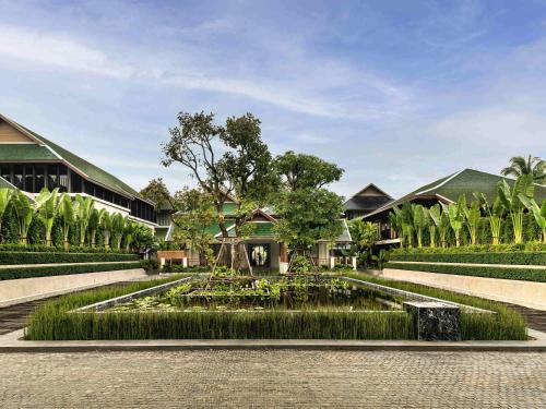 Κήπος έξω από το Grand Mercure Khao Lak Bangsak