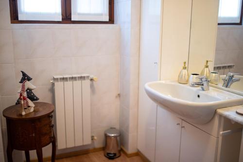 Koupelna v ubytování Appartamento Via Roma by Ca-Sa Check