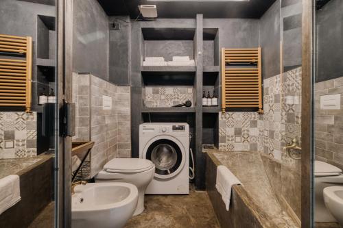 NYC-Style Industrial Apt on Navigli Milan