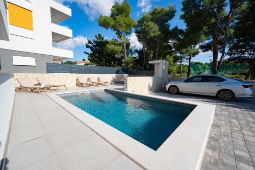 Apartments Break with pool