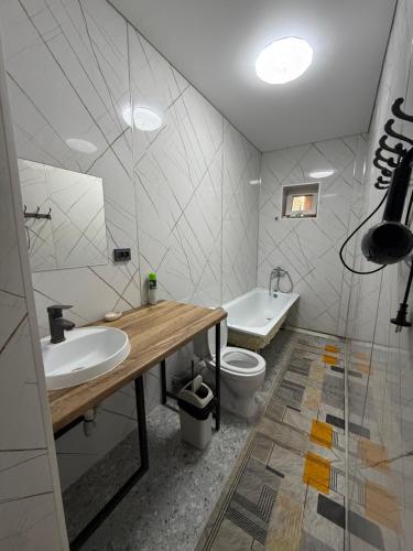 Φωτογραφία από το άλμπουμ του TaTa Guest House σε Bishkek