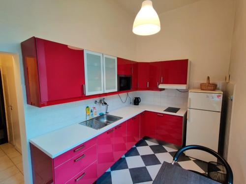 Η κουζίνα ή μικρή κουζίνα στο Zizkov Stay - Near City Center