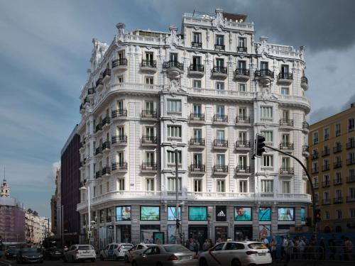 NH Collection Madrid Gran Vía photo 39