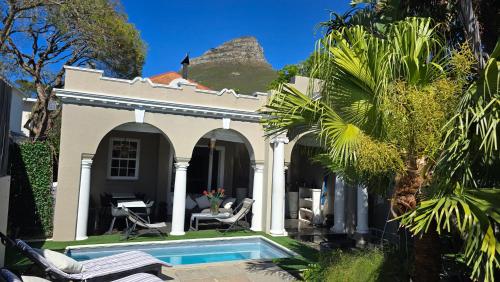 Πισίνα στο ή κοντά στο Jardin d'ébène Boutique Guesthouse