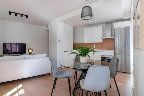 Η κουζίνα ή μικρή κουζίνα στο Luxury 2 bedroom Plaza Alcantara