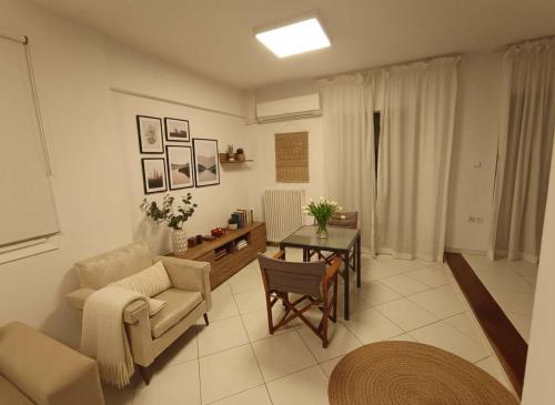 Modern Ease by the CoastFaliro 2Bed Gem