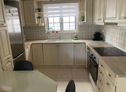 Modern Ease by the CoastFaliro 2Bed Gem