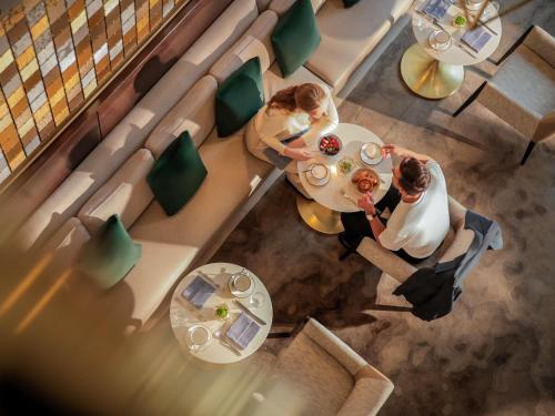 Jídlo v hotelu nebo okolí