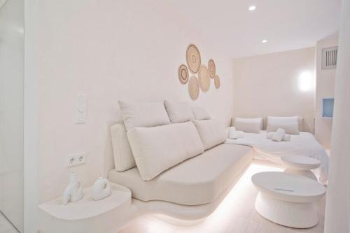 Radiant Voula Studio, a stone's throw from the Sea