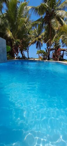Propriété entière face au lagon, piscine, cuisine & wifi rien que pour vous Le Boraha Beach Lodge 90 m2