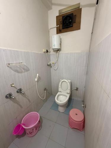 Koupelna v ubytování Pavana Guest House