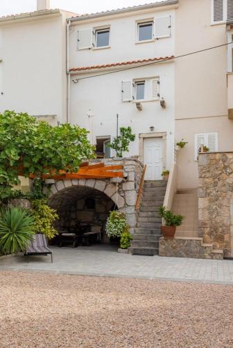 House Punat Residence