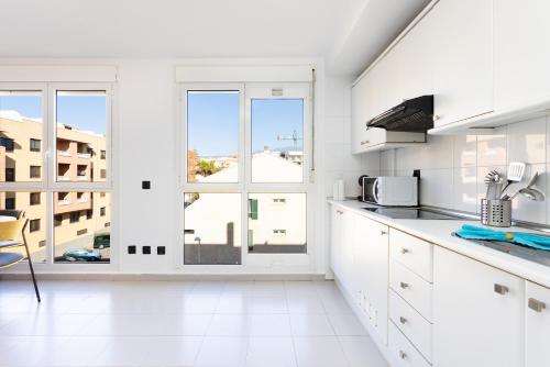 Home2Book Modern Retreat with Pool & Terrace