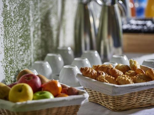 Jedlo v hoteli alebo blízkom okolí