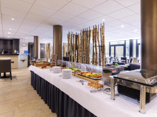 Jedlo v hoteli alebo blízkom okolí