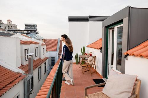 The Downtown Terrace - Fabulous Views, Romantic Penthouse, 6th-floor no lift