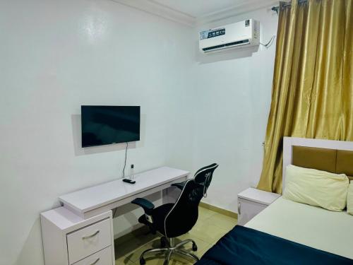 TV a/nebo společenská místnost v ubytování Marina Serviced Apartments - Lekki, Lagos