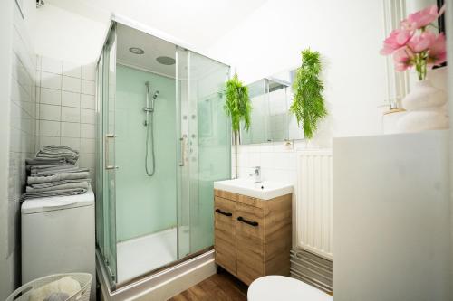 Bilik mandi di T2 Moderne Plein Centre