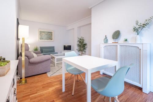 CARILÓ Zurriola Beach by Beauty Rentals