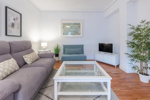 CARILÓ Zurriola Beach by Beauty Rentals