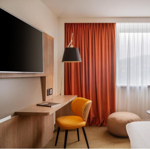 Novotel Lyon Centre-Confluence Bord de Saone photo 64