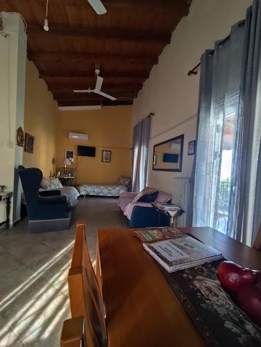 Near AirportAnd metropolitan Penelopi Cozy Home