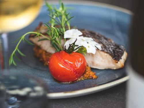 Mercure Avignon TGV Hotel & Spa photo 61