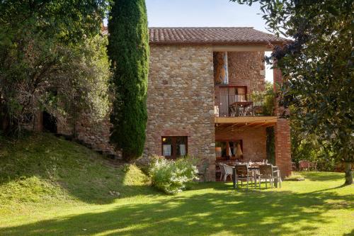 Gallery image of Can Sisó, Masia Completa in Crespiá