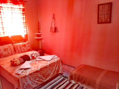 Un pat sau paturi într-o cameră la Dar INNÂ