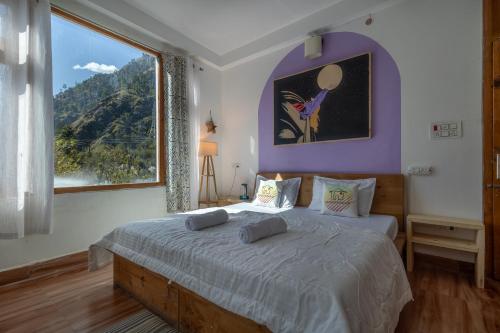 Postel nebo postele na pokoji v ubytování AmigosIndia Katagla