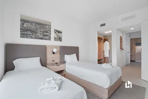 Stylish Apartments with Partial Ocean Views in Downtown! photo 194