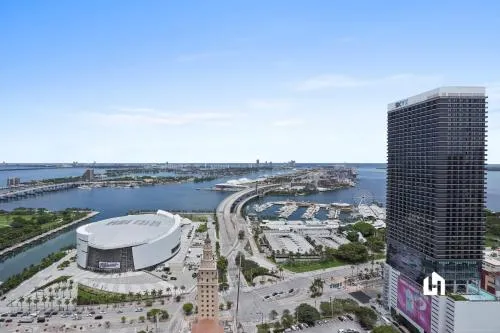 Stylish Apartments with Partial Ocean Views in Downtown! photo 205