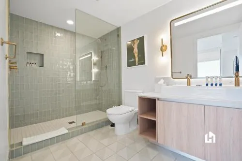 Stylish Apartments with Partial Ocean Views in Downtown! photo 199