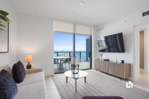 Stylish Apartments with Partial Ocean Views in Downtown! photo 185