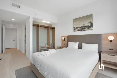Stylish Apartments with Partial Ocean Views in Downtown! photo 193
