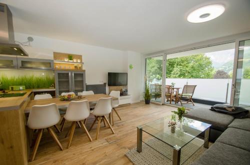 Penthouse Waterside by All in One Apartments