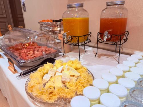 Jídlo v hotelu nebo okolí