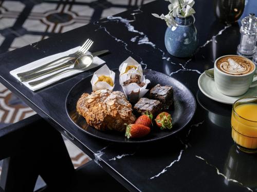 Φαγητό σε αυτό το ξενοδοχείο ή κάπου εκεί κοντά