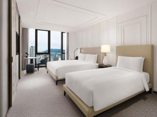 Sofitel Ambassador Seoul Hotel & Serviced Residences — Bedroom