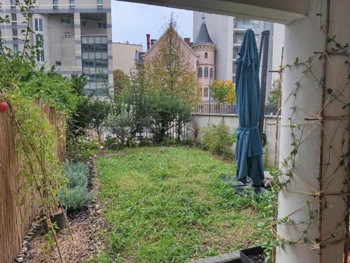 Appartement avec jardin à coté du métro