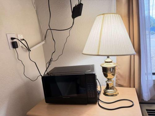 Et tv og/eller underholdning på Royal Palms Motel