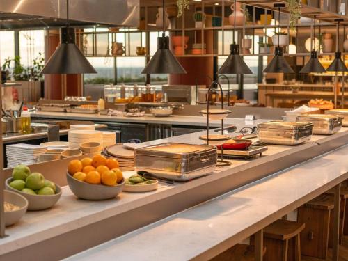 Jídlo v hotelu nebo okolí