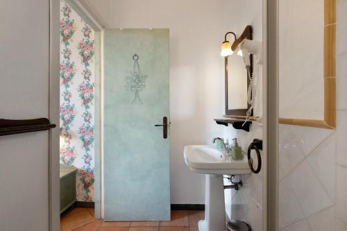 Ένα μπάνιο στο Camere familiari in Agriturismo